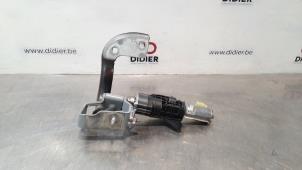 Used Bonnet gas strut, right Audi A4 Allroad Quattro (B9) 2.0 TDI 16V Price € 127,05 Inclusive VAT offered by Autohandel Didier