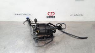 Used Fuel filter Landrover Discovery V (LR) 2.0 Td4 16V Price € 30,25 Inclusive VAT offered by Autohandel Didier