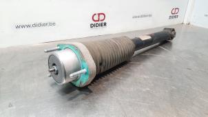 Used Rear shock absorber, right Landrover Discovery V (LR) 2.0 Td4 16V Price € 193,60 Inclusive VAT offered by Autohandel Didier