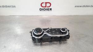 Used Air conditioning control panel Renault Captur (2R) 1.2 TCE 16V EDC Price € 66,55 Inclusive VAT offered by Autohandel Didier