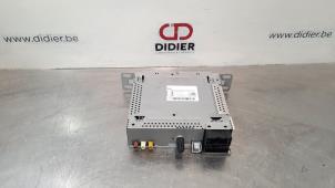 Used Radio module Renault Captur (2R) 1.2 TCE 16V EDC Price € 193,60 Inclusive VAT offered by Autohandel Didier