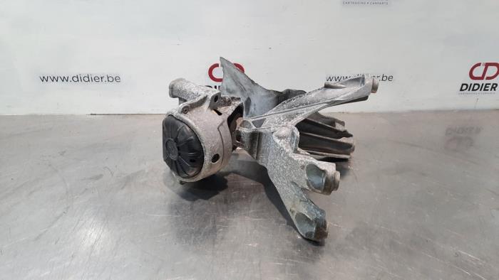 Usagé Support moteur Audi A4 Avant (B8) 2.0 TDI 16V Prix € 30,25 Prix TTC proposé par Autohandel Didier