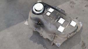 Used Tank Mazda MX-5 (ND) 2.0 SkyActiv G-184 16V Price € 127,05 Inclusive VAT offered by Autohandel Didier