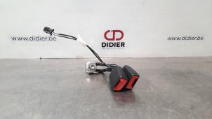 Used Rear seatbelt buckle, left Skoda Fabia III (NJ3) 1.0 12V Price € 36,30 Inclusive VAT offered by Autohandel Didier