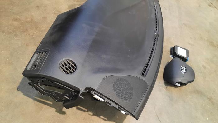 Airbag set + dashboard van een Kia Picanto (TA) 1.0 12V 2014