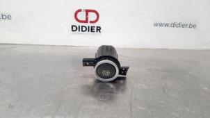 Used Start/stop switch Hyundai Kona (OS) 1.0 T-GDI 12V Price € 42,35 Inclusive VAT offered by Autohandel Didier