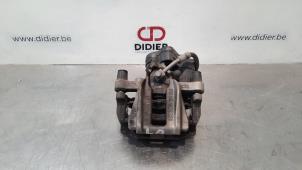 Used Rear brake calliper, left Volkswagen Golf VIII (CD1) 2.0 TDI BlueMotion 16V Price € 66,55 Inclusive VAT offered by Autohandel Didier