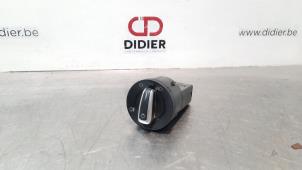 Used AIH headlight switch Volkswagen Polo V (6R) 1.2 TDI 12V BlueMotion Price € 36,30 Inclusive VAT offered by Autohandel Didier