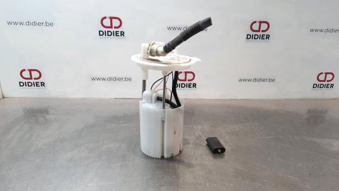 Electric fuel pump from a Fiat Tipo (356S) 1.4 16V 2019
