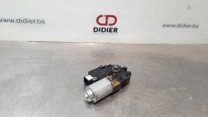 Used Sunroof motor Hyundai iX20 (JC) 1.4i 16V Price € 66,55 Inclusive VAT offered by Autohandel Didier