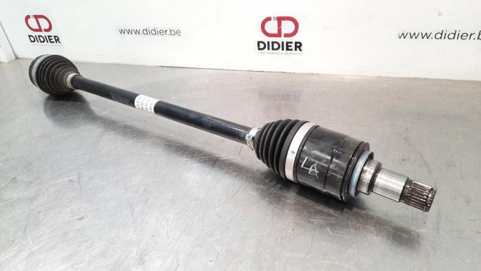 Drive shaft, rear left from a BMW X1 (F48) xDrive 25e 1.5 12V TwinPower Turbo 2020