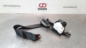 Used Rear seatbelt, left Kia Sorento III (UM) 2.2 CRDi 16V VGT 4x4 Price € 66,55 Inclusive VAT offered by Autohandel Didier