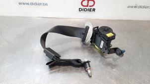 Used Front seatbelt, right Kia Sorento III (UM) 2.2 CRDi 16V VGT 4x4 Price € 127,05 Inclusive VAT offered by Autohandel Didier