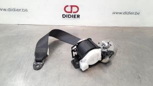 Used Rear seatbelt, right Toyota iQ 1.0 12V VVT-i Price € 42,35 Inclusive VAT offered by Autohandel Didier