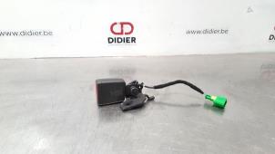 Used Rear seatbelt buckle, centre Fiat Tipo (356H/357H) 1.4 T-Jet 16V Price € 48,40 Inclusive VAT offered by Autohandel Didier