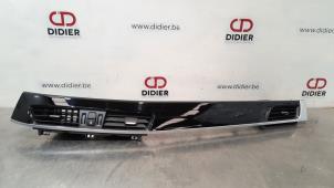 Used Dashboard decoration strip BMW X1 (F48) xDrive 25e 1.5 12V TwinPower Turbo Price € 66,55 Inclusive VAT offered by Autohandel Didier