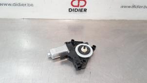 Used Door window motor Volvo V60 I (FW/GW) 1.6 DRIVe Price € 36,30 Inclusive VAT offered by Autohandel Didier