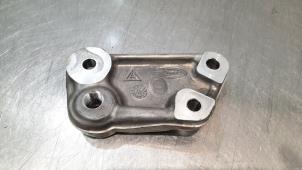 Engine mount from a Peugeot Partner (GC/GF/GG/GJ/GK) 1.6 BlueHDI 75 2018