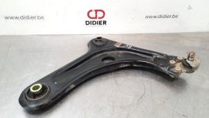 Usagé Bras de suspension avant droit Citroen C3 (SX/SW) 1.2 12V e-THP PureTech 110 Prix € 66,55 Prix TTC proposé par Autohandel Didier