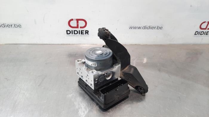 Gebrauchte ABS Pumpe BMW 2 serie Active Tourer (F45) 218d 2.0 TwinPower Turbo 16V Preis € 199,65 Mit Mehrwertsteuer angeboten von Autohandel Didier