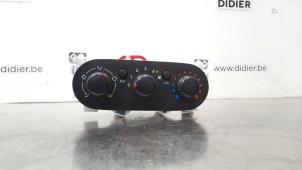 Used Air conditioning control panel Opel Vivaro 1.6 CDTi BiTurbo Price € 66,55 Inclusive VAT offered by Autohandel Didier