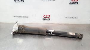 Used Rear shock absorber, left Opel Astra K 1.0 Turbo 12V Price € 48,40 Inclusive VAT offered by Autohandel Didier