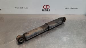 Used Rear shock absorber, right Renault Master IV (FV) 2.3 dCi 135 16V FWD Price € 42,35 Inclusive VAT offered by Autohandel Didier