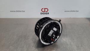 Used Heating and ventilation fan motor Mercedes E (W213) E-220d 2.0 Turbo 16V 4-Matic Price € 78,65 Inclusive VAT offered by Autohandel Didier