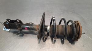 Used Fronts shock absorber, left Toyota Verso 1.6 D-4D 16V Price on request offered by Autohandel Didier