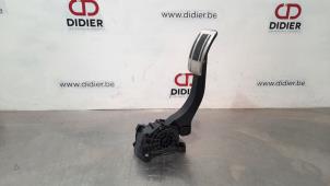 Used Accelerator pedal DS Automobiles DS 7 Crossback 2.0 BlueHDi 180 Price € 48,40 Inclusive VAT offered by Autohandel Didier