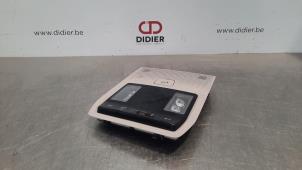 Usagé Eclairage de plafonnier Volkswagen Golf VIII (CD1) 1.5 TSI BlueMotion 16V Prix € 102,85 Prix TTC proposé par Autohandel Didier