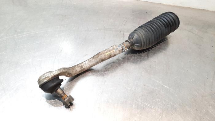 Tie rod, left from a Mitsubishi L-200 2.4 Clean Diesel 4WD 2018