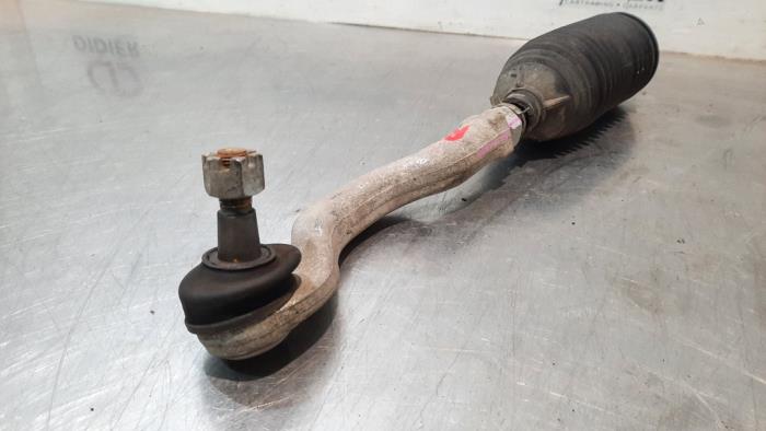 Tie rod, right from a Mitsubishi L-200 2.4 Clean Diesel 4WD 2018