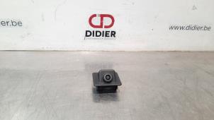 Used Reversing camera Opel Crossland/Crossland X 1.2 12V Price € 96,80 Inclusive VAT offered by Autohandel Didier