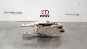 Used Gearbox mount Volvo XC40 (XZ) 2.0 D3 16V Price € 36,30 Inclusive VAT offered by Autohandel Didier
