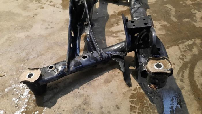 Subframe from a Volkswagen Tiguan (AD1) 2.0 TDI 16V BlueMotion Technology SCR 2018