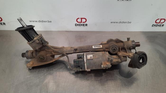 Power steering box from a Volkswagen Tiguan (AD1) 2.0 TDI 16V BlueMotion Technology SCR 2018