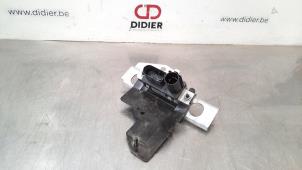 Used Glow plug relay Landrover Range Rover Evoque (LVJ/LVS) 2.0 D 150 16V Price € 36,30 Inclusive VAT offered by Autohandel Didier