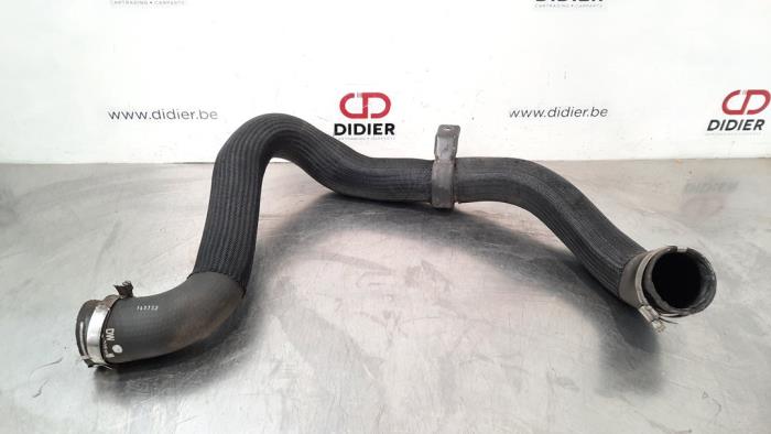 Gebrauchte Intercooler Schlauch Opel Vivaro 2.0 CDTI 177 Preis € 36,30 Mit Mehrwertsteuer angeboten von Autohandel Didier