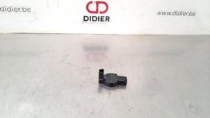 Used Rain sensor Mercedes Vito (447.6) 2.2 114 CDI 16V Price € 66,55 Inclusive VAT offered by Autohandel Didier