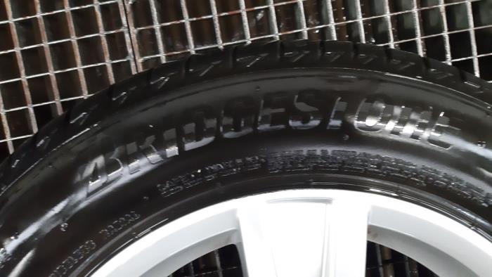 Set of wheels + tyres from a Audi A4 Avant (B9) 2.0 35 TFSI Mild Hybrid 16V 2019