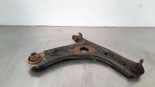 Used Front wishbone, right Peugeot 108 1.0 12V VVT-i Price € 54,45 Inclusive VAT offered by Autohandel Didier