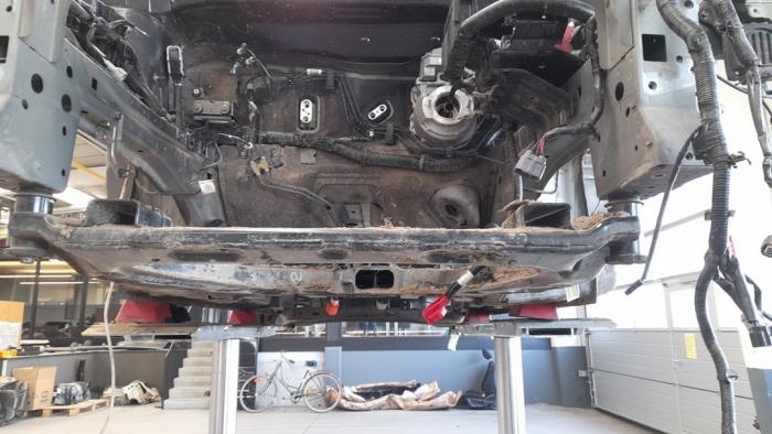 Used Subframe Nissan Leaf (ZE1) 39/40kWh Price € 532,40 Inclusive VAT offered by Autohandel Didier