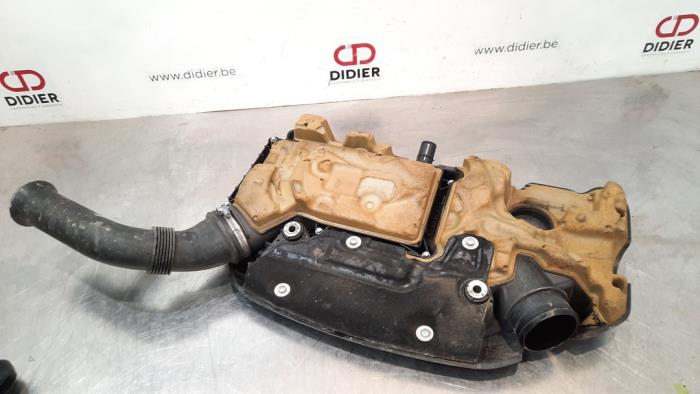 Abdeckblech Motor van een Fiat 500 (312) 0.9 TwinAir 85 2019
