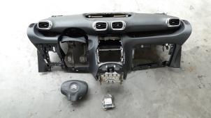 Usagé Airbag set + dashboard Citroen C3 Picasso (SH) 1.4 16V VTI 95 Prix € 635,25 Prix TTC proposé par Autohandel Didier