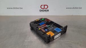 Used Fuse box Opel Vivaro 2.0 CDTI 177 Price € 193,60 Inclusive VAT offered by Autohandel Didier