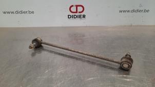 Used Anti-roll bar guide Peugeot 5008 II (M4/MC/MJ/MR) 1.2 12V e-THP PureTech 130 Price € 18,15 Inclusive VAT offered by Autohandel Didier