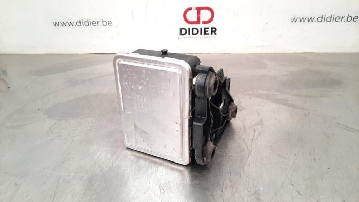 ABS Pumpe van een Skoda Karoq 2.0 TDI 16V 4x4 2020