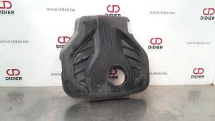 Engine cover from a Hyundai H-350 2.5 CRDi 2017