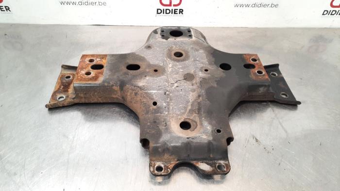 Usagé Support moteur Volkswagen Amarok 3.0 TDI V6 24V 4Motion Prix € 60,50 Prix TTC proposé par Autohandel Didier